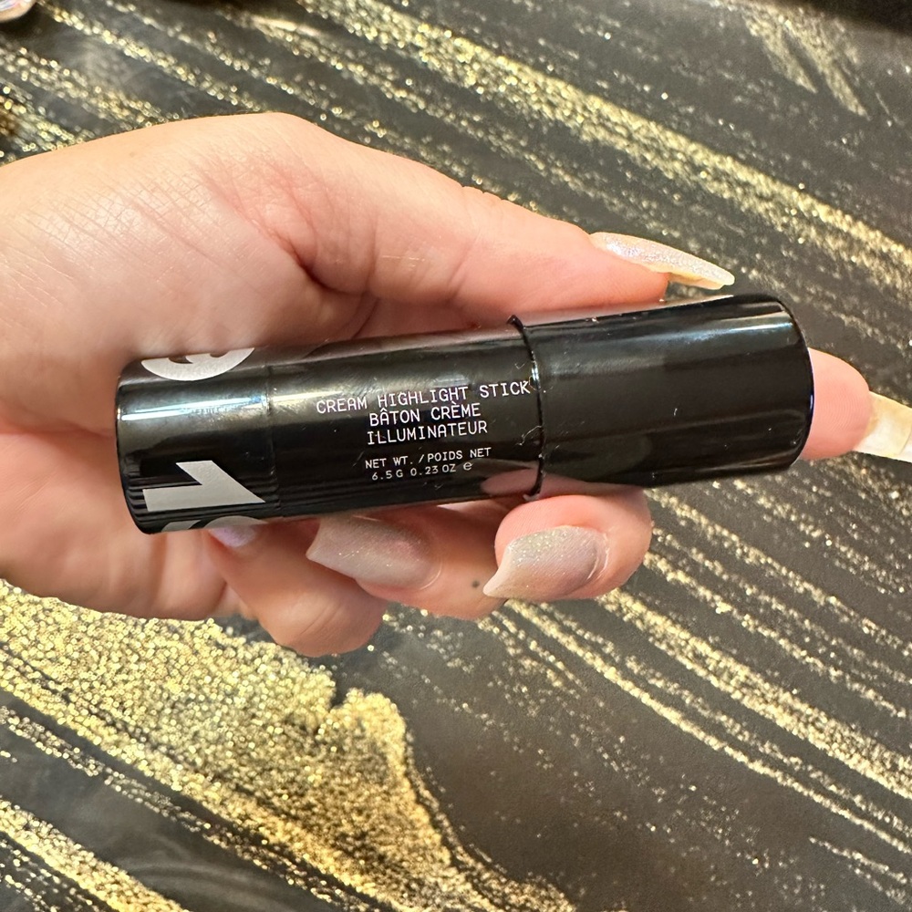 19/99 Cream Highlight Stick shade Miele